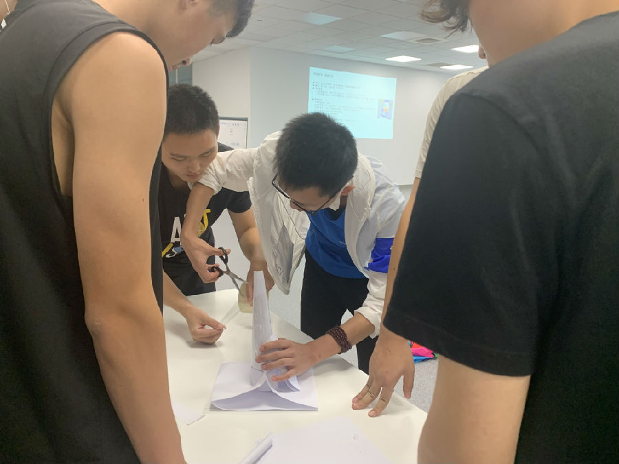 走進(jìn)博西華，走近企業(yè)文化——機(jī)電與汽車工程系選派2018級部分優(yōu)秀學(xué)生走進(jìn)博西華開展企業(yè)文化學(xué)習(xí)活動(dòng)
