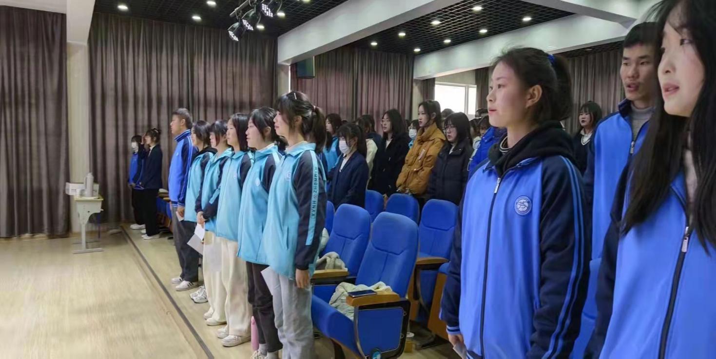 2021-2022學(xué)年第一學(xué)期團(tuán)總支學(xué)生會(huì)總結(jié)、換屆暨表彰大會(huì)7