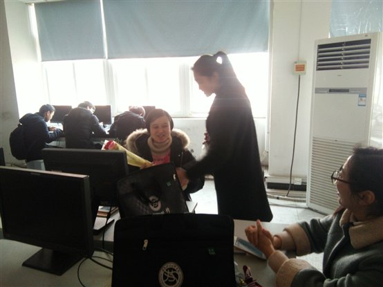 C:UsersAdministratorDesktop?8.3.8 婦女節(jié)送花活動bb1ecf2202e6f7f.jpg
