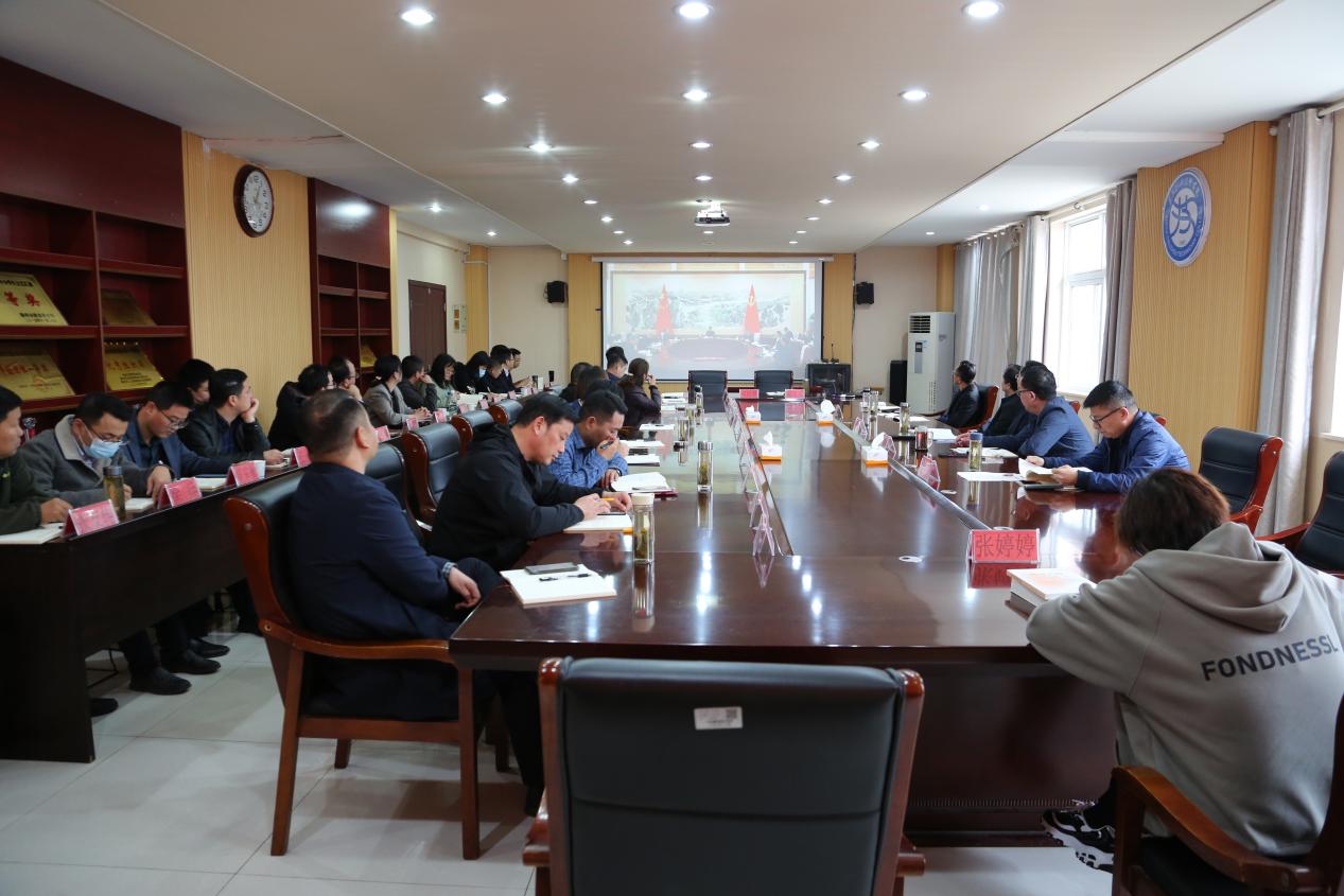 2022.10.27 黨委理論學(xué)習(xí)中心組(擴大)2022年第10次學(xué)習(xí)會 019